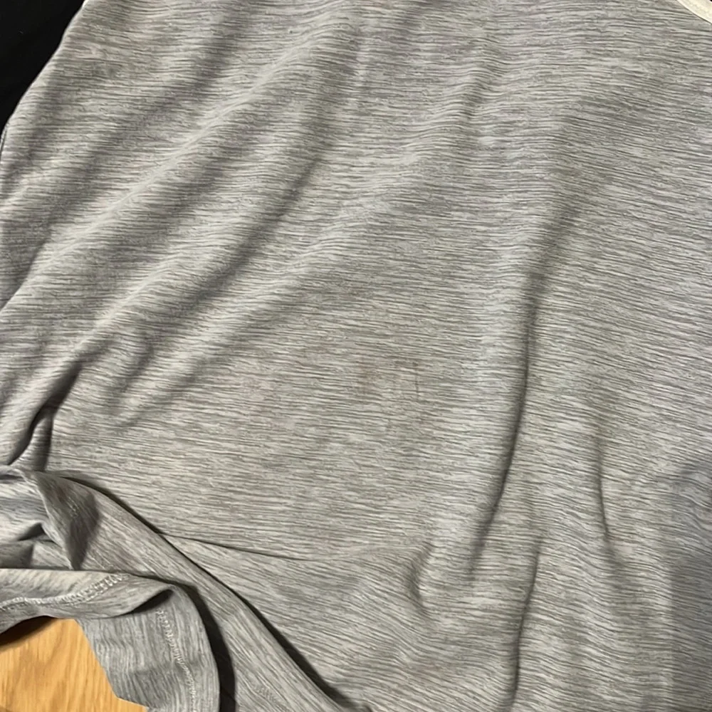 Lot of 2 Old Navy Active Breathe On tank tops, Size L 10-12
